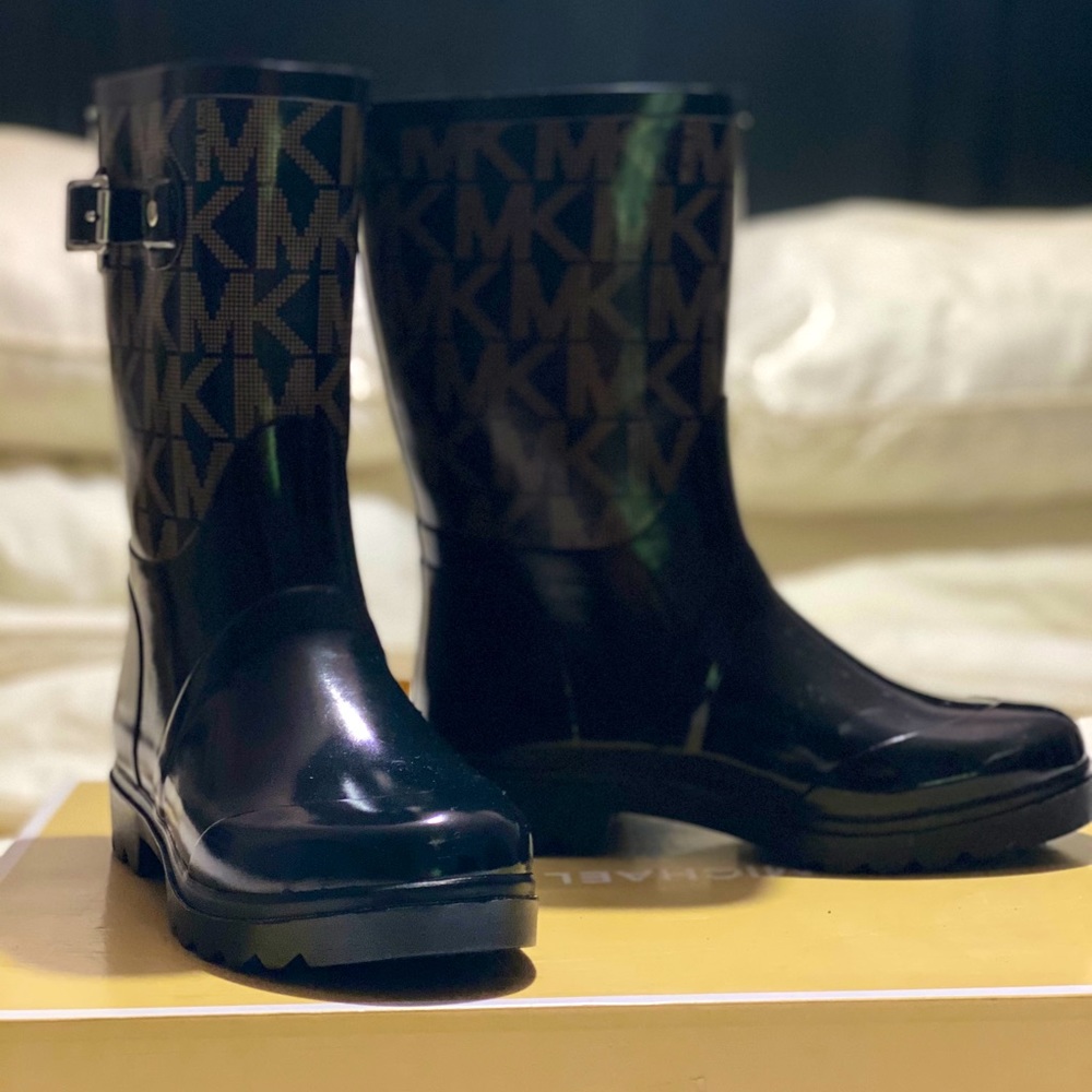 New - MK Logo Mid Rain boot Rubber